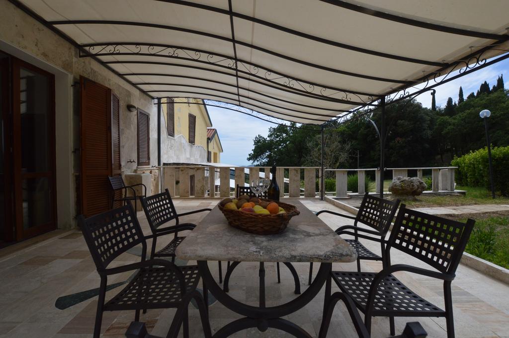 Villa Le Querciolaie Monteverdi Marittimo Exterior foto